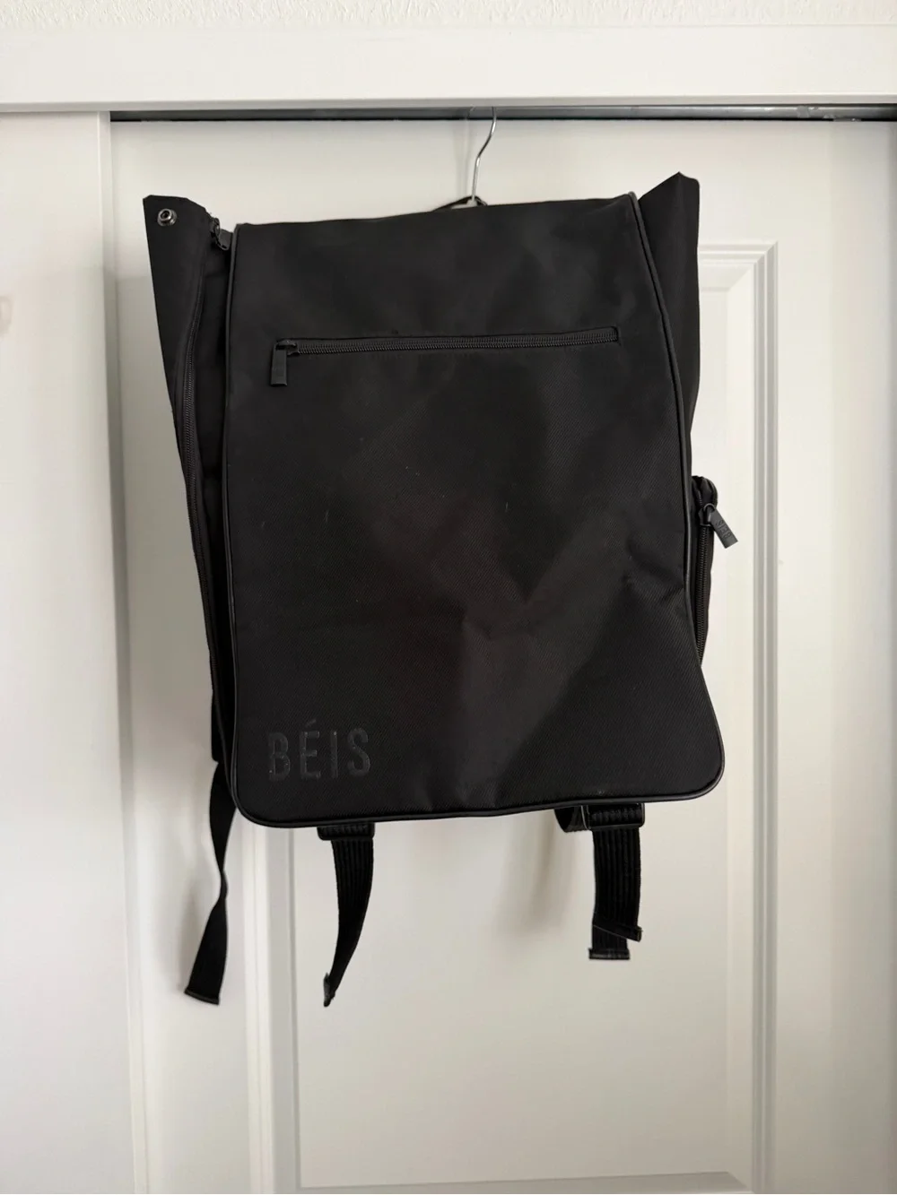 BEIS The Hanging Backpack in Black